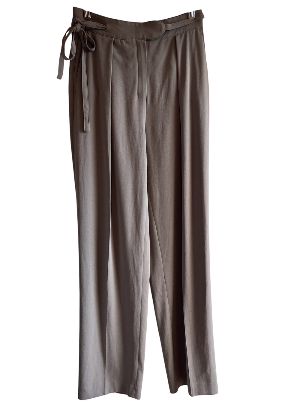 Babaton high waisted pleated belted self tie pants size 6 excellent condition